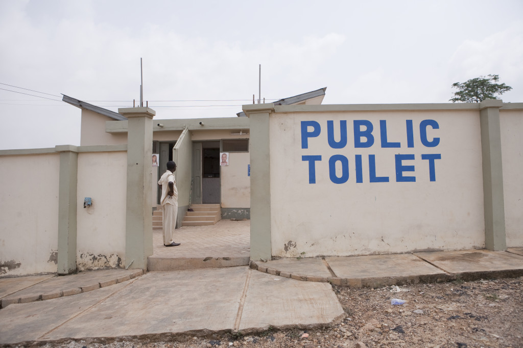 Public-Toilet
